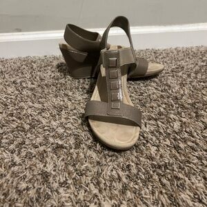 Stylish Taupe Wedge Sandals